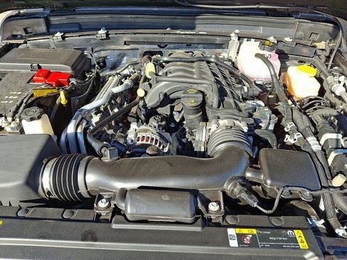 Used 2024 Jeep Wrangler Unlimited Rubicon w/ Safety Group image 27