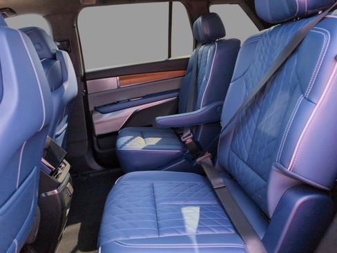 New 2026 Cadillac Vistiq Premium Luxury image 29