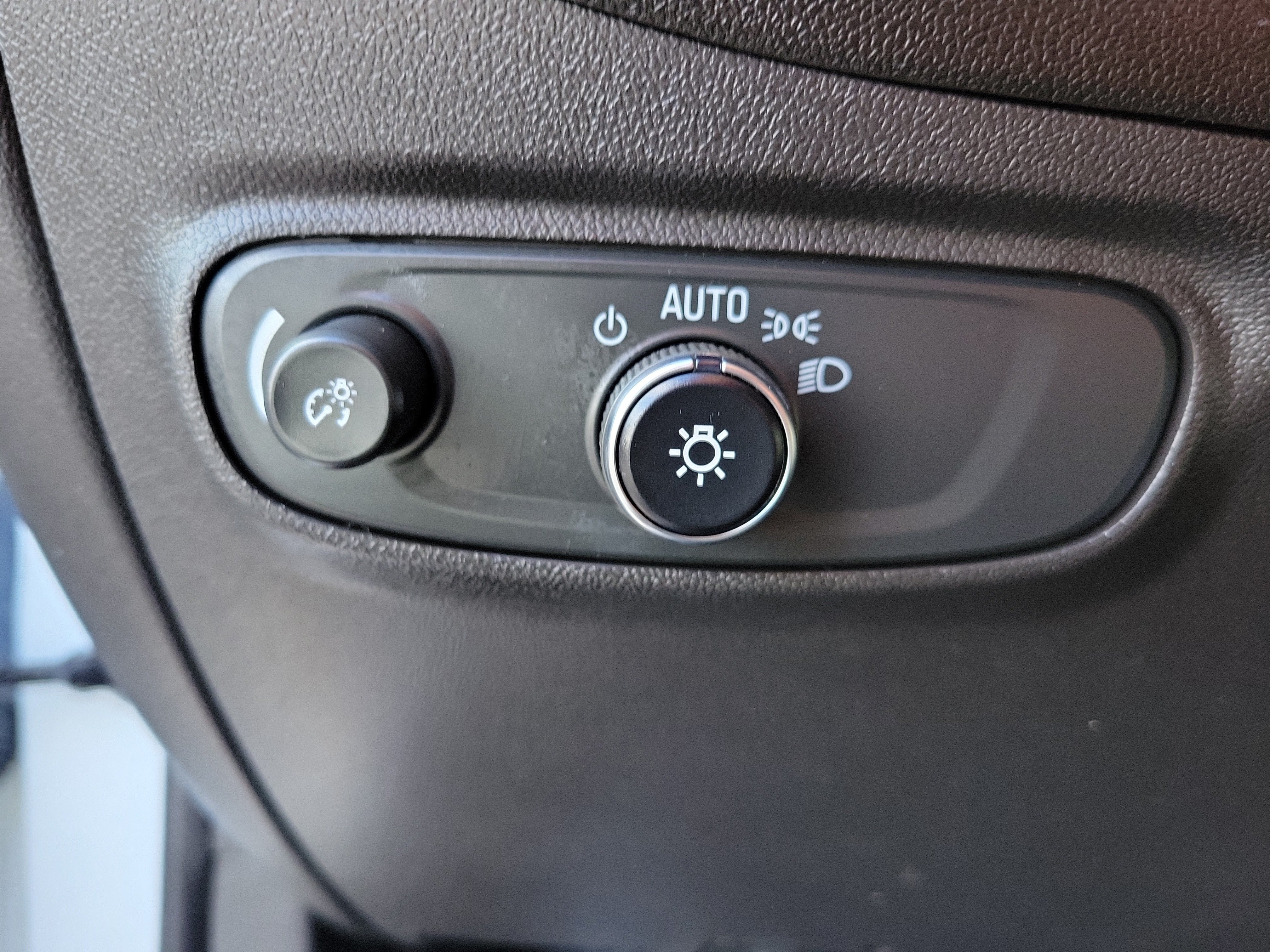 Used 2024 Chevrolet Equinox LS w/ LS Convenience Package FWD image 20
