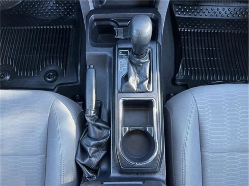 Used 2017 Toyota Tacoma SR image 24