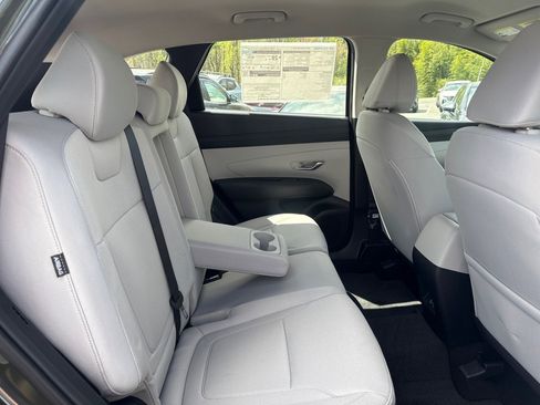 New 2026 Hyundai Tucson SE image 18