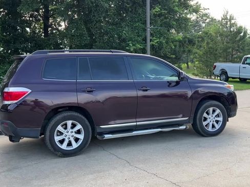 Used 2012 Toyota Highlander FWD image 7