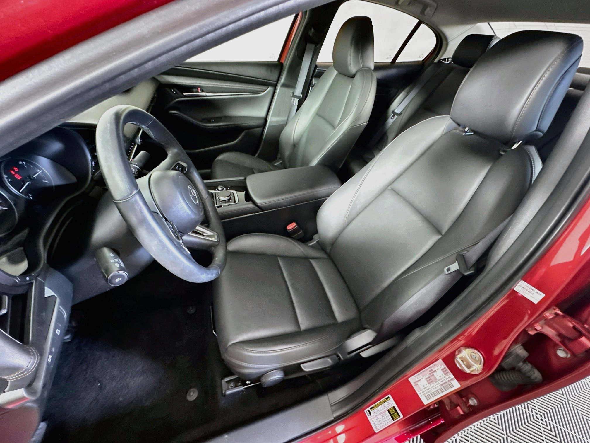 Used 2025 MAZDA MAZDA3 s FWD image 13