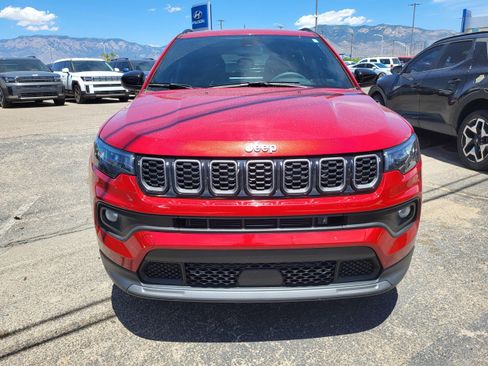 Used 2025 Jeep Compass Latitude w/ Altitude Special Edition AWD/4WD image 13