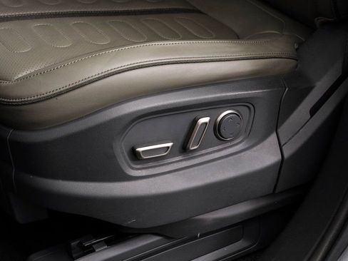 Used 2022 Rivian R1T Launch Edition image 37