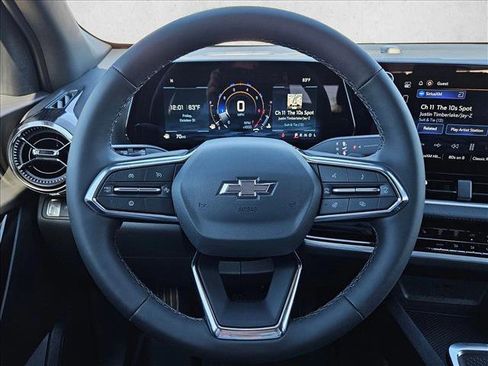 New 2026 Chevrolet Equinox LT w/ Midnight Edition image 11