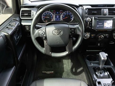 Used 2018 Toyota 4Runner TRD Off-Road Premium image 42