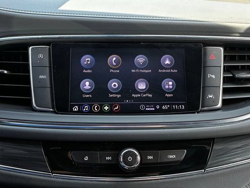 Used 2023 Buick Enclave Essence AWD/4WD image 19