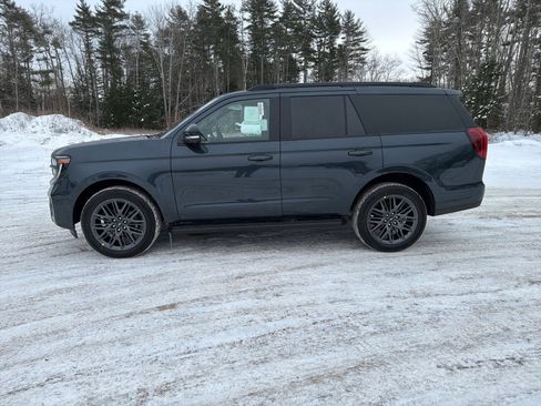 New 2026 Ford Expedition Platinum w/ Stealth Appearance Package image 4