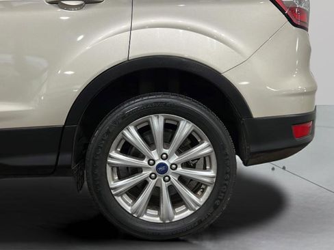 Used 2017 Ford Escape Titanium image 37