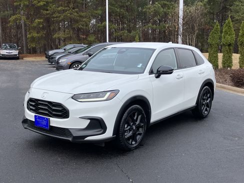 Certified 2023 Honda HR-V Sport image 6