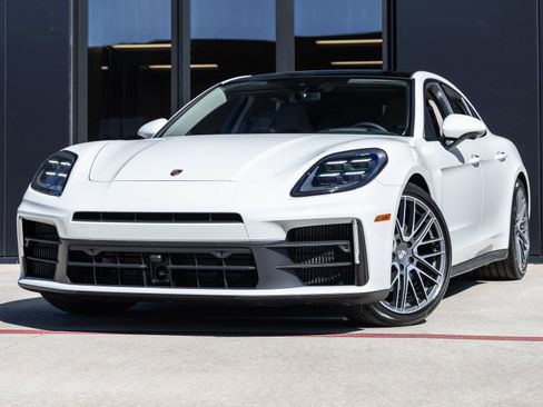 Certified 2026 Porsche Panamera 4 AWD/4WD image 1