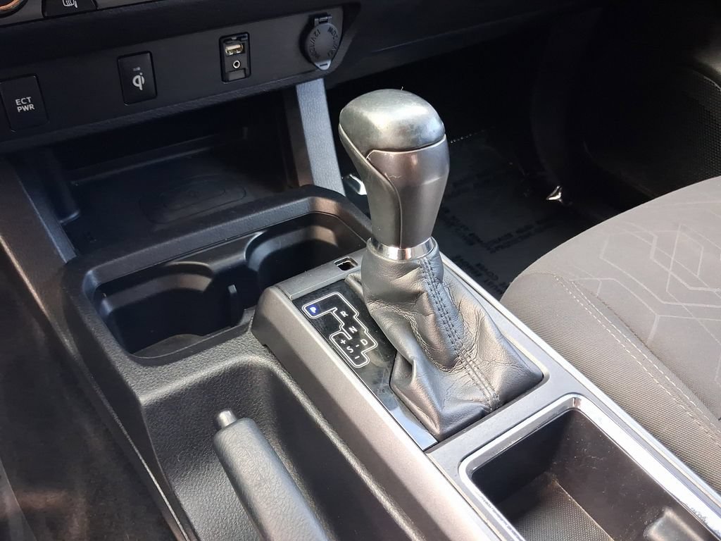 Used 2016 Toyota Tacoma TRD Sport w/ Towing Package AWD/4WD image 23