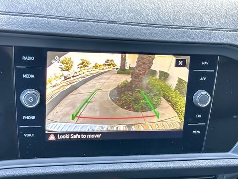 Used 2023 Volkswagen Jetta SEL FWD image 20