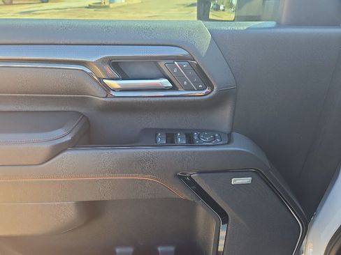 Used 2024 GMC Sierra 2500 AT4 w/ AT4 Premium Plus Package image 25