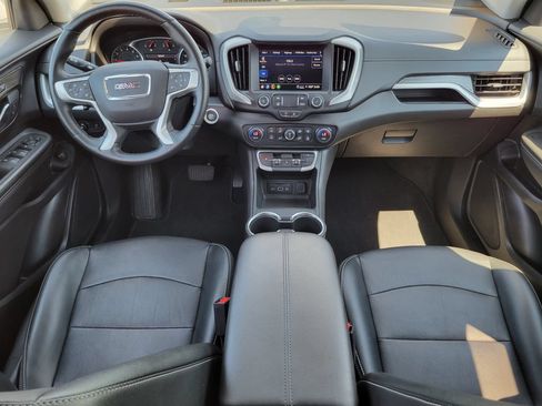 Used 2024 GMC Terrain SLT AWD/4WD image 17