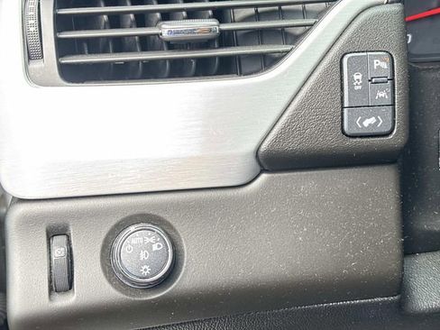 Used 2019 GMC Yukon SLT image 26