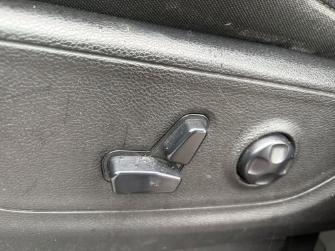 Used 2020 RAM 1500 Big Horn AWD/4WD image 26