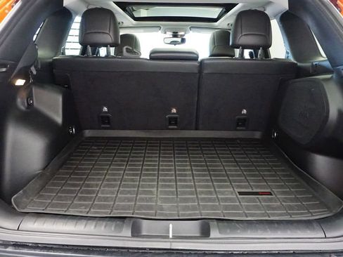 Certified 2021 Jeep Cherokee Trailhawk w/ Sun, Sound & Nav Group image 18