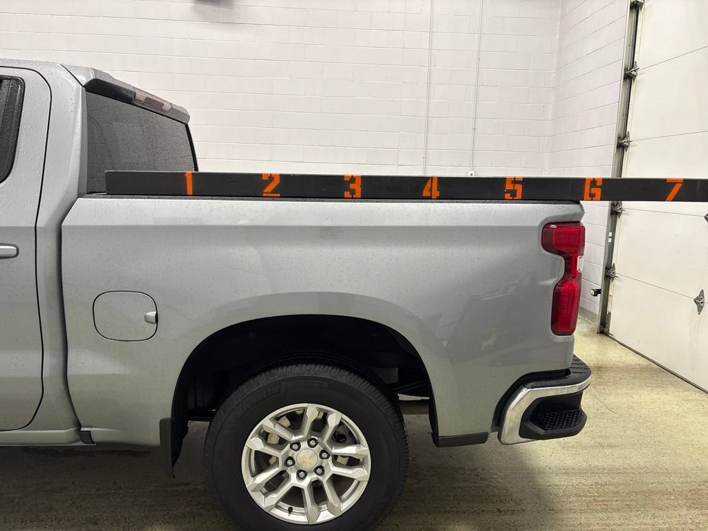 Used 2024 Chevrolet Silverado 1500 LT AWD/4WD image 13