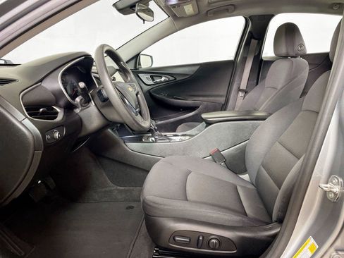 Used 2024 Chevrolet Malibu LT FWD image 5