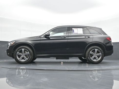 Used 2020 Mercedes-Benz GLC 300 4MATIC w/ Premium Package image 18
