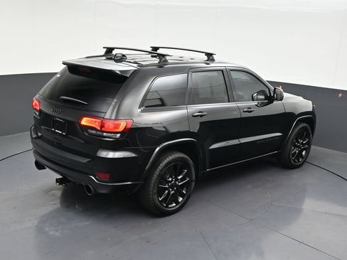 Used 2021 Jeep Grand Cherokee Laredo X RWD image 21