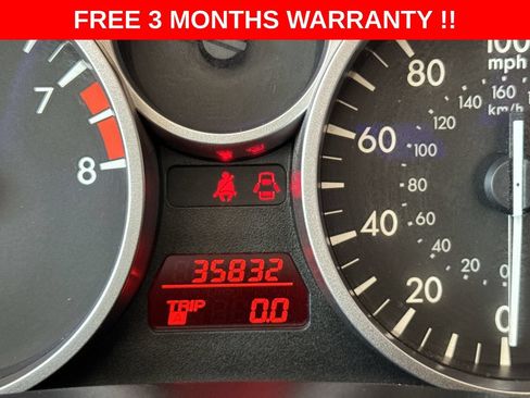 Used 2010 MAZDA MX-5 Miata Grand Touring w/ Premium Pkg RWD image 16
