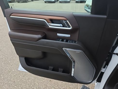Certified 2023 GMC Sierra 1500 Denali AWD/4WD image 29