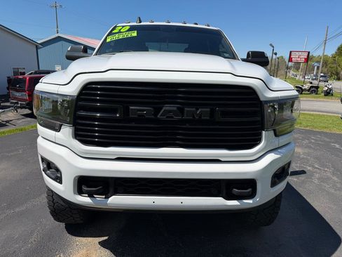 Used 2020 RAM 2500 Big Horn w/ Night Edition AWD/4WD image 9