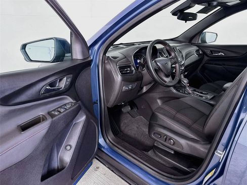 Used 2024 Chevrolet Equinox RS AWD/4WD image 3