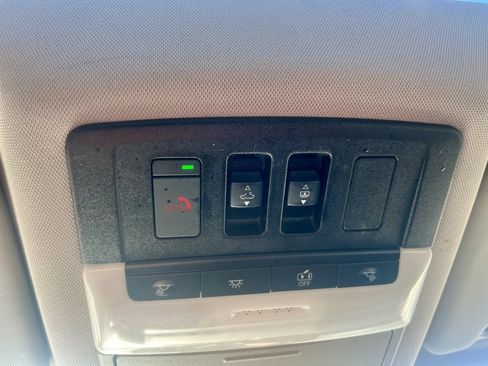 Used 2021 Nissan Rogue SL image 23