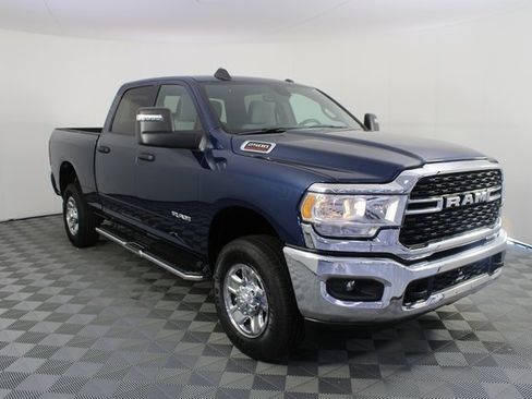 Used 2024 RAM 2500 Big Horn w/ Bed Utility Group image 24