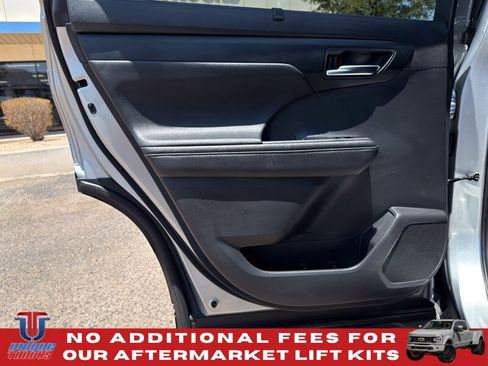 Used 2021 Toyota Highlander XSE AWD/4WD image 20