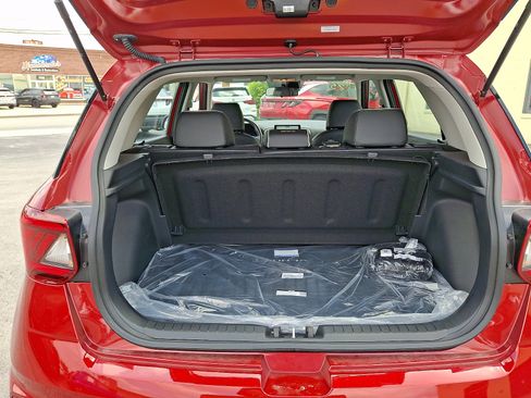 Certified 2025 Hyundai Venue Limited FWD image 30