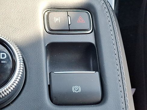 Used 2021 Ford Mustang Mach-E Premium AWD/4WD image 25