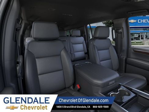 New 2026 Chevrolet Suburban LT w/ Comfort Package AWD/4WD image 16