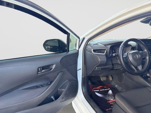 Used 2024 Toyota Corolla LE FWD image 11