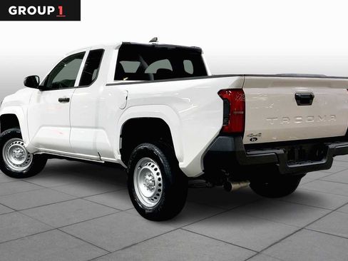 Certified 2025 Toyota Tacoma SR image 9