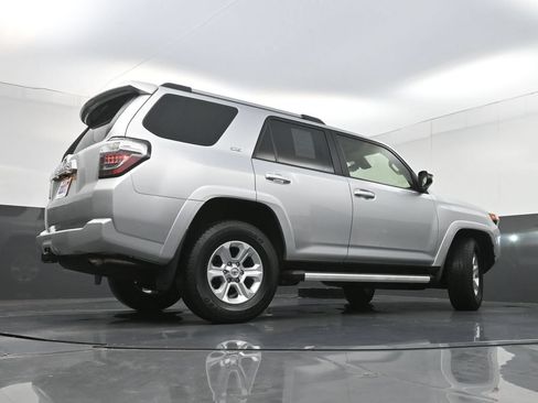 Used 2023 Toyota 4Runner SR5 Premium w/ Moonroof Package RWD image 31