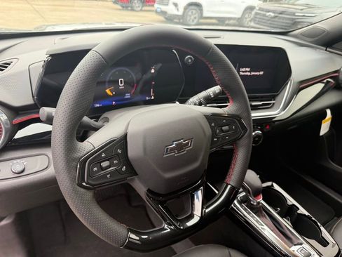 New 2026 Chevrolet Trax RS w/ Sunroof Package image 25