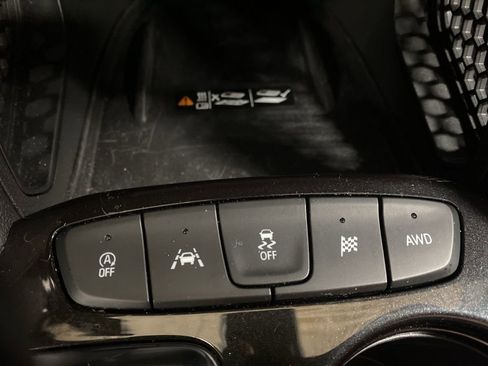 Used 2024 Chevrolet TrailBlazer RS w/ Convenience Package image 45