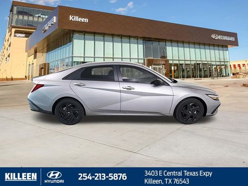 Used 2026 Hyundai Elantra Sport w/ Cargo Package FWD image 10