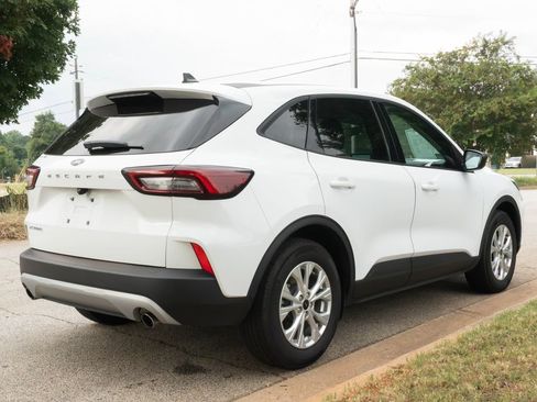 Used 2025 Ford Escape Active FWD image 4