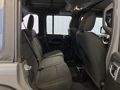 Certified 2021 Jeep Wrangler Unlimited Sport image 34