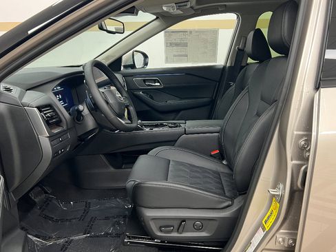 New 2026 Nissan Rogue Platinum AWD/4WD image 5