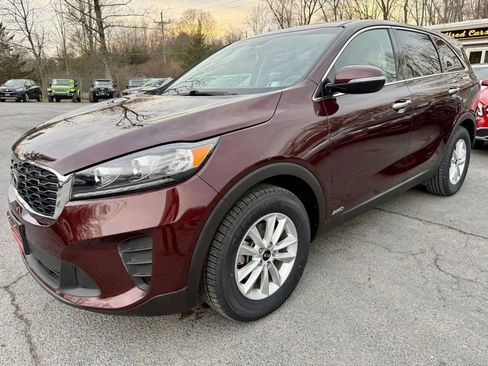 Used 2019 Kia Sorento AWD image 4