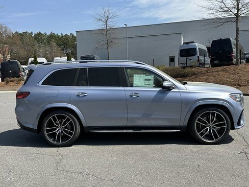New 2026 Mercedes-Benz GLS 450 4MATIC image 9