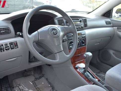 Used 2005 Toyota Corolla LE image 3