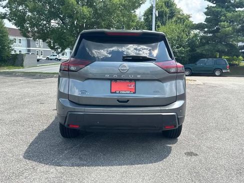 Certified 2024 Nissan Rogue S AWD/4WD image 6